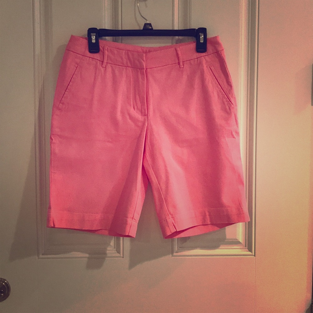 Women’s Bermuda shorts